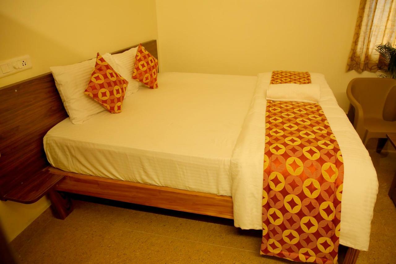 Bhavana Homestay Тирупати Екстериор снимка