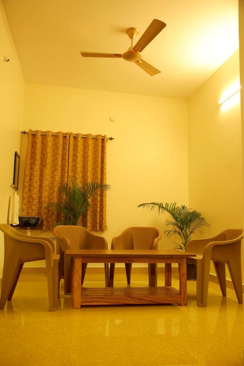 Bhavana Homestay Тирупати Екстериор снимка